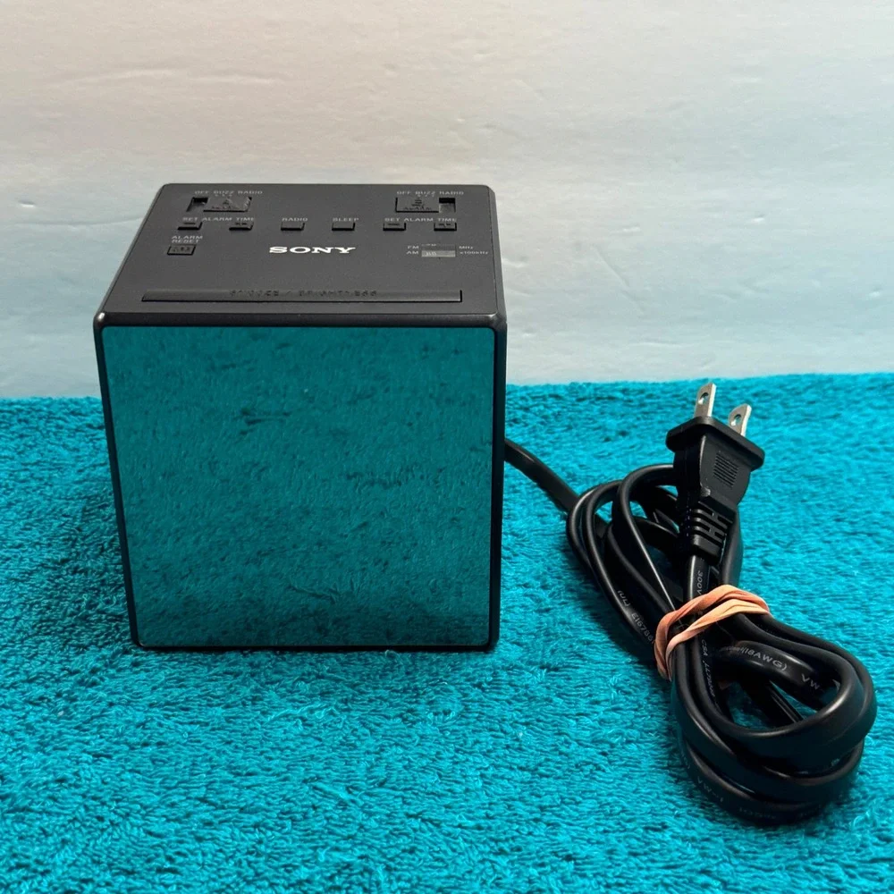 Sony Dream Machine ICF-C1T Dual Alarm Clock Radio AM/FM Black Mirror Cube